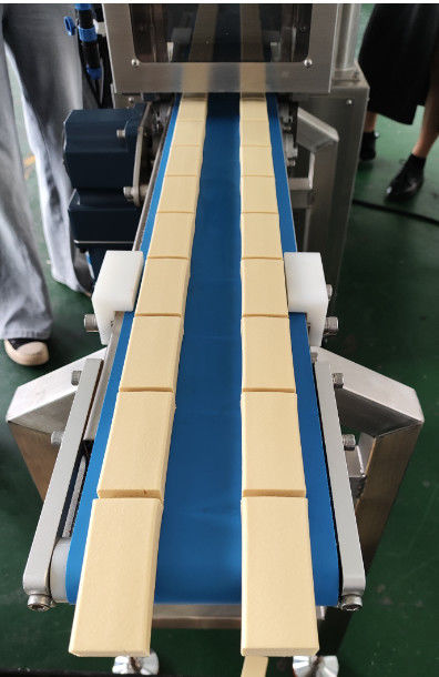 Latest company Solutions about Vietnamlı müşteriler makinelerin test edilmesi için fabrikamıza malzeme getirdiler.