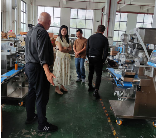 Son şirket blogları hakkında Sergi Müşteri Ziyaretleri Yükseldi: Küresel Alıcılar Shanghai Papa's Protein Bar& Ball& Burrata'ya Güçlü İlgi Gösterdi
