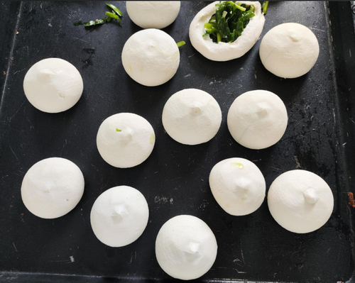 Son şirket haberleri Papa Makine, Özel Pırasa Kek Doldurma Makinesi Başarıyla Geliştirdi.