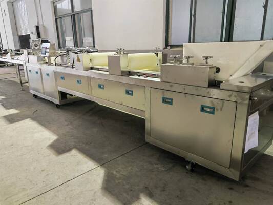İyi bir fiyat. P401 Otomatik Puf Pirinç Gevreği Bar Üretim Makinesi 150-300KG/H 380V çevrimiçi